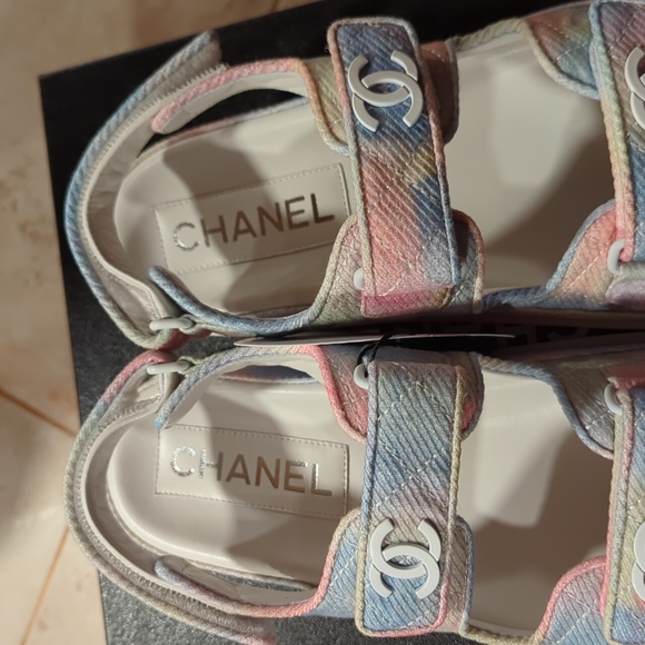 Chanel dad sandals - Picture 4 of 5